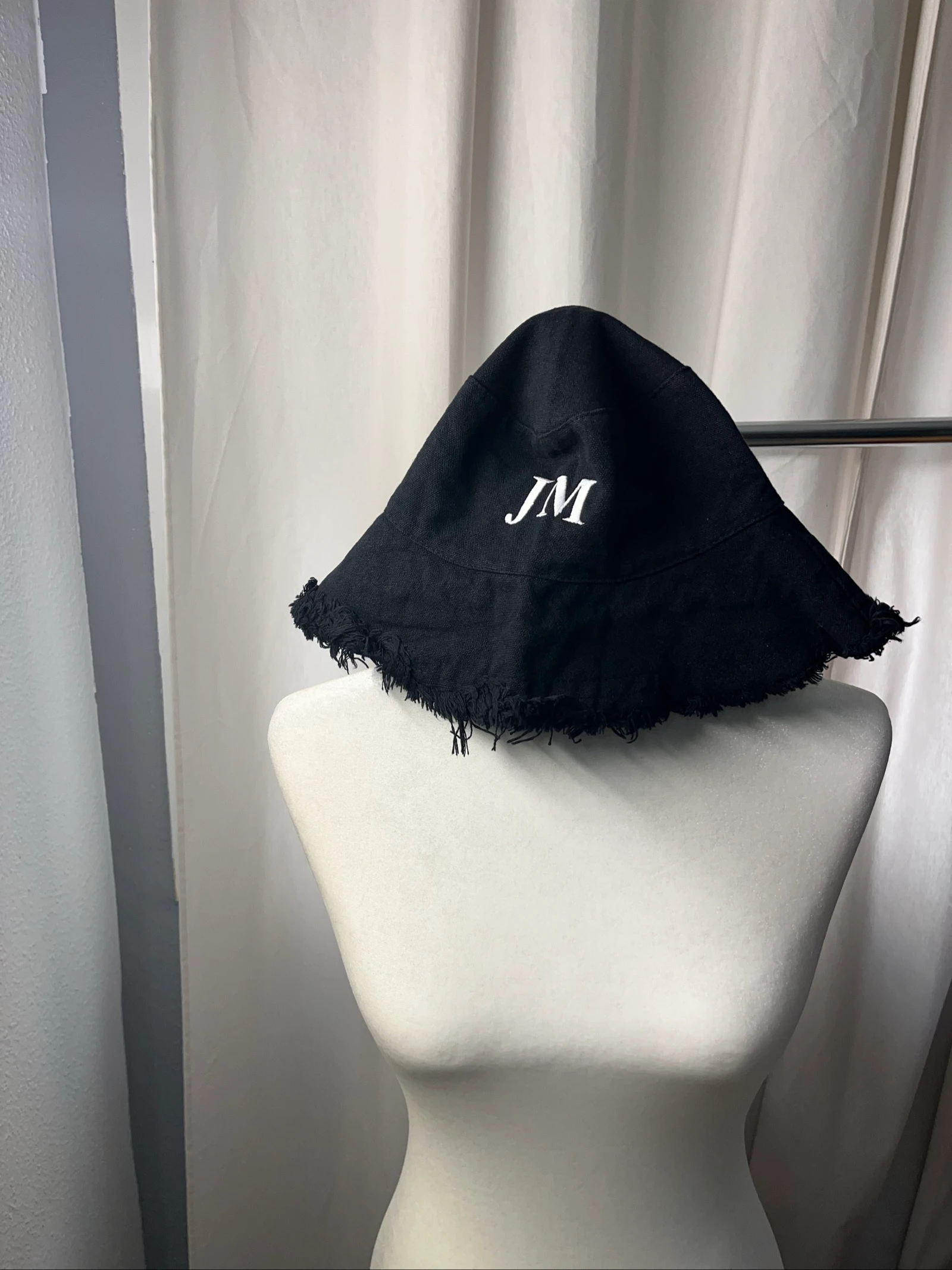 Sombrero pesquero negro